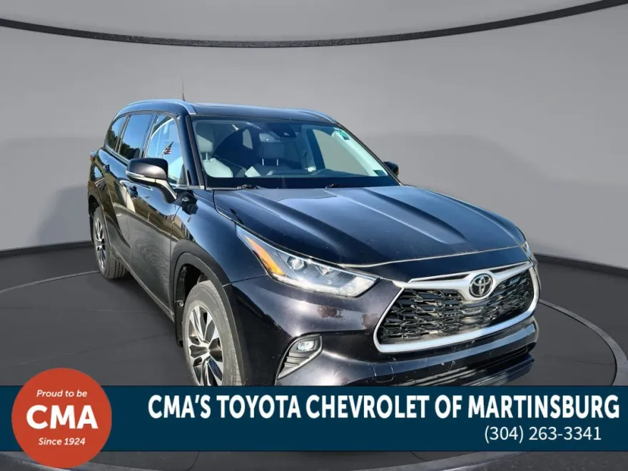 2021 Toyota Highlander XLE photo 1