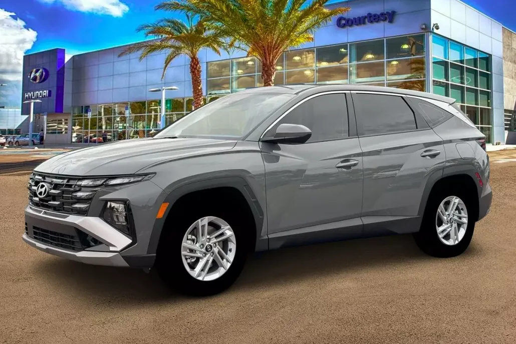 2026 Hyundai Tucson SE photo 1