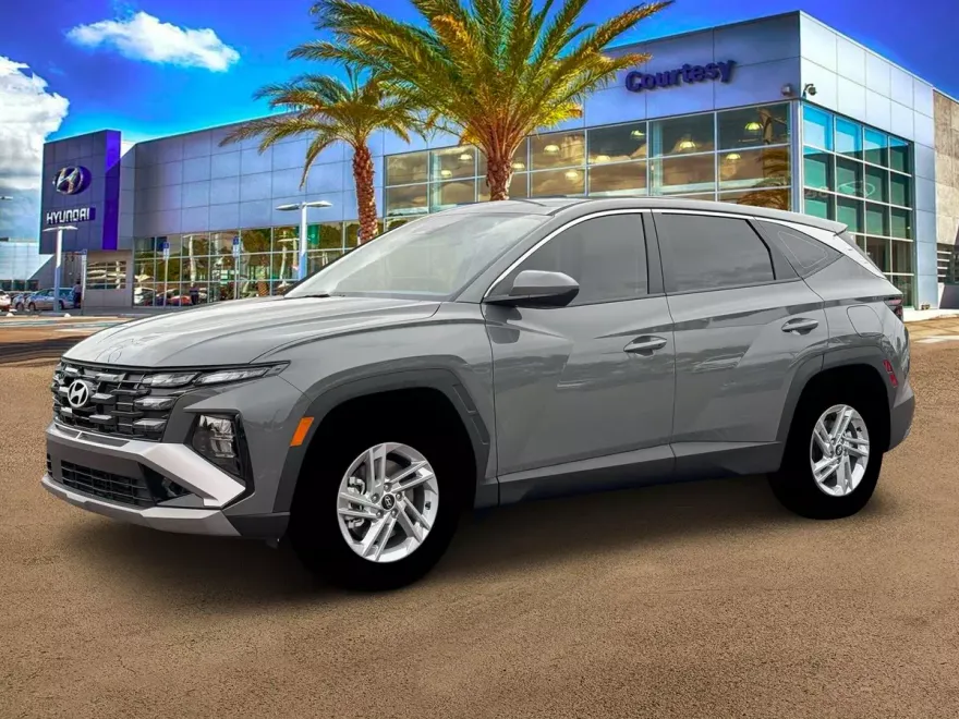 2026 Hyundai Tucson SE photo 1