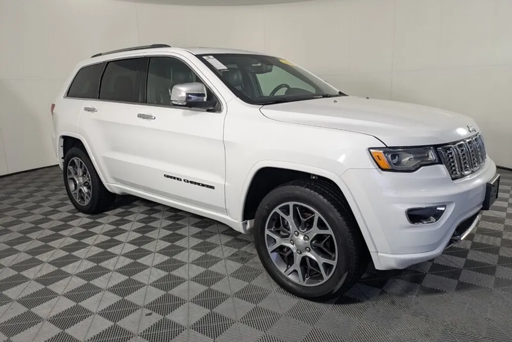 2019 Jeep Grand Cherokee Overland photo 1