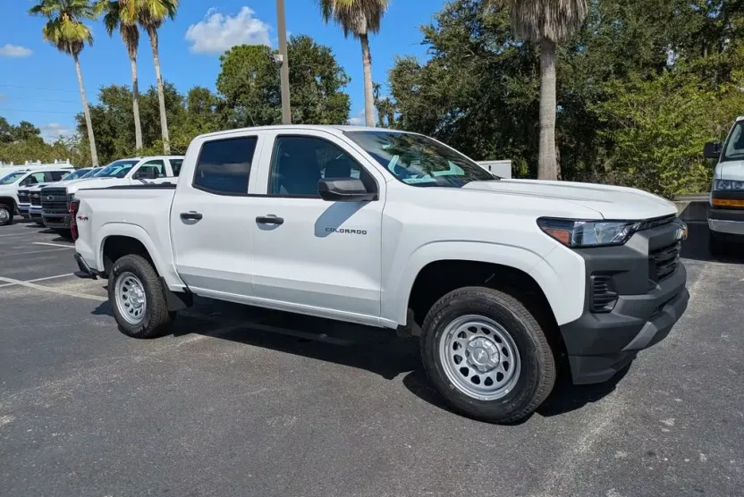 2026 Chevrolet Colorado Work Truck photo 1