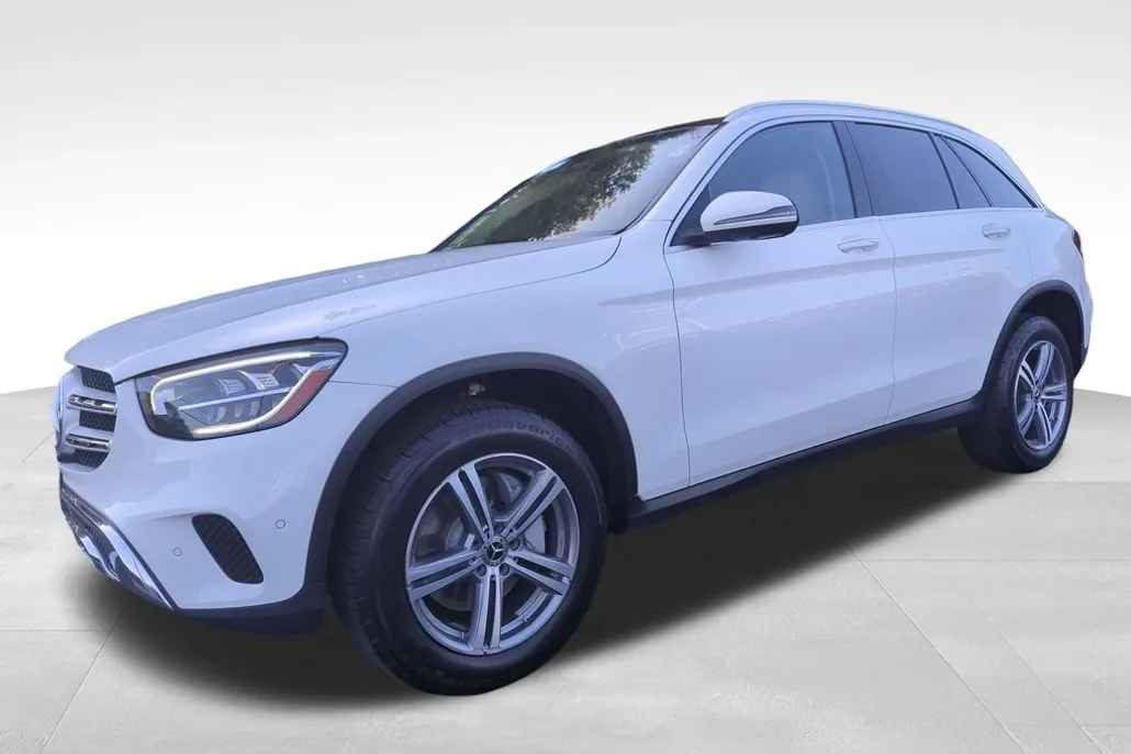 2022 Mercedes Benz GLC 300 photo 1