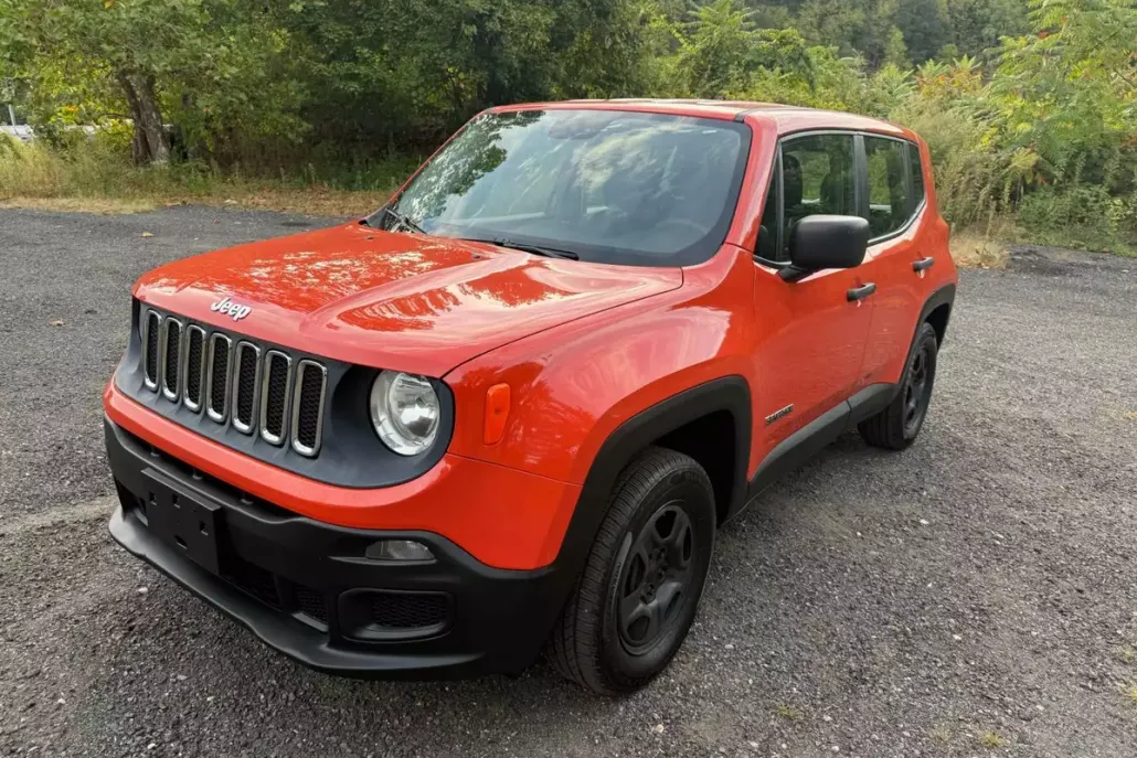 2015 Jeep Renegade Sport photo 1