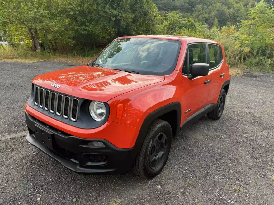 2015 Jeep Renegade Sport photo 1