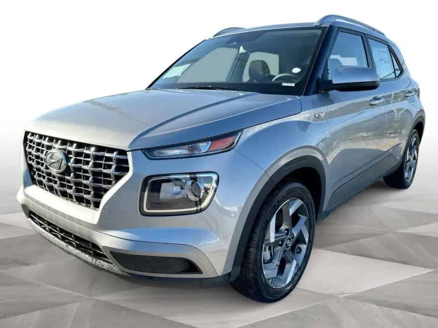 2025 Hyundai Venue SEL photo 1