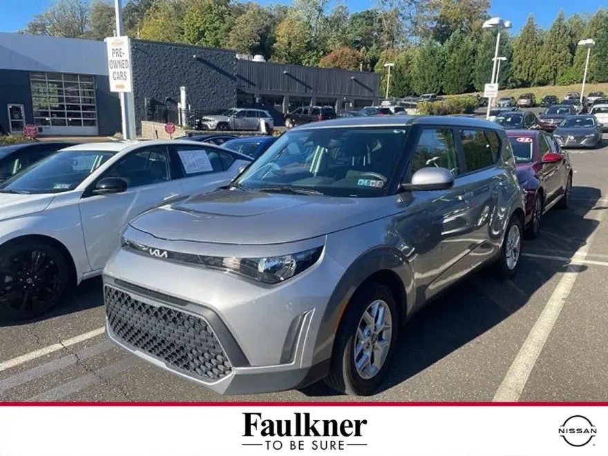 2023 Kia Soul S photo 1