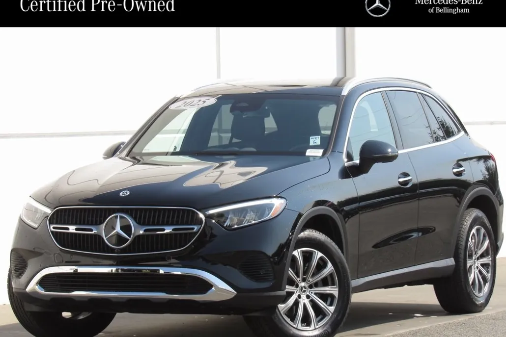 2025 Mercedes Benz GLC 300 4MATIC photo 1