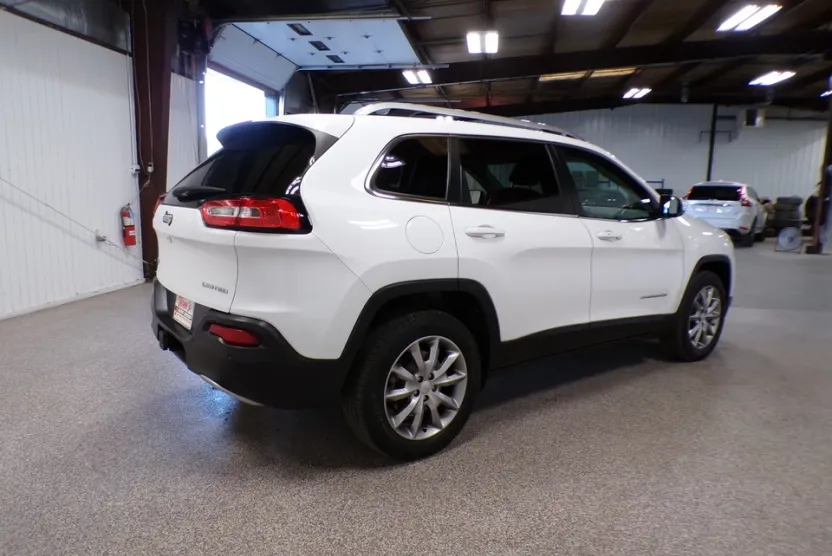 2018 Jeep Cherokee Limited photo 1