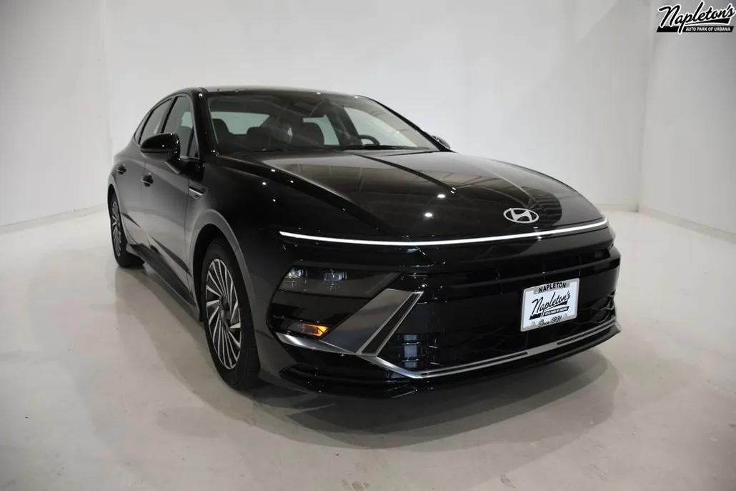 2025 Hyundai Sonata Hybrid SEL photo 1