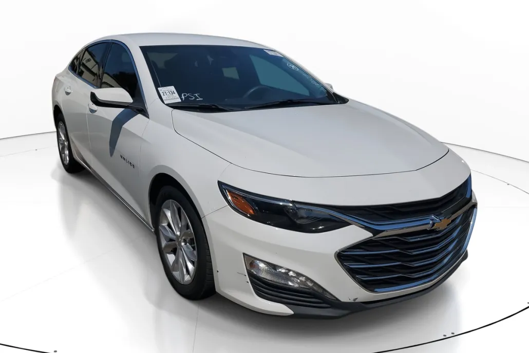 2024 Chevrolet Malibu 1LT photo 1