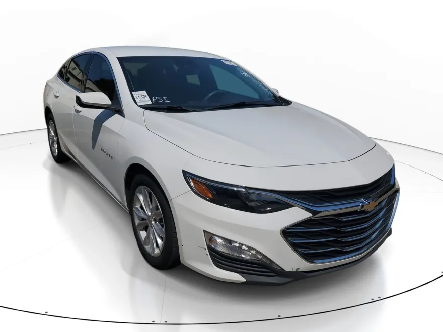 2024 Chevrolet Malibu 1LT photo 1