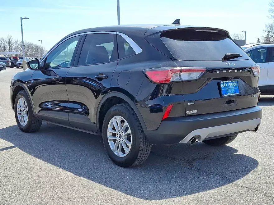 2022 Ford Escape SE photo 1