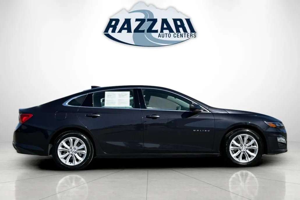 2023 Chevrolet Malibu 1LT photo 1