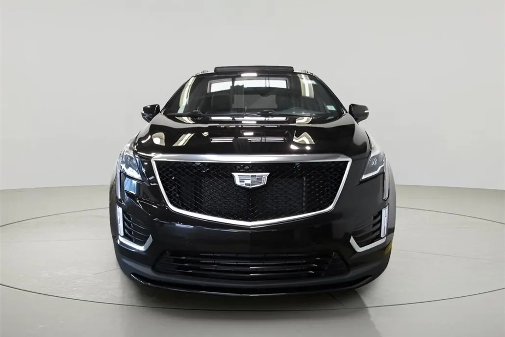 2021 Cadillac XT5 Sport photo 1