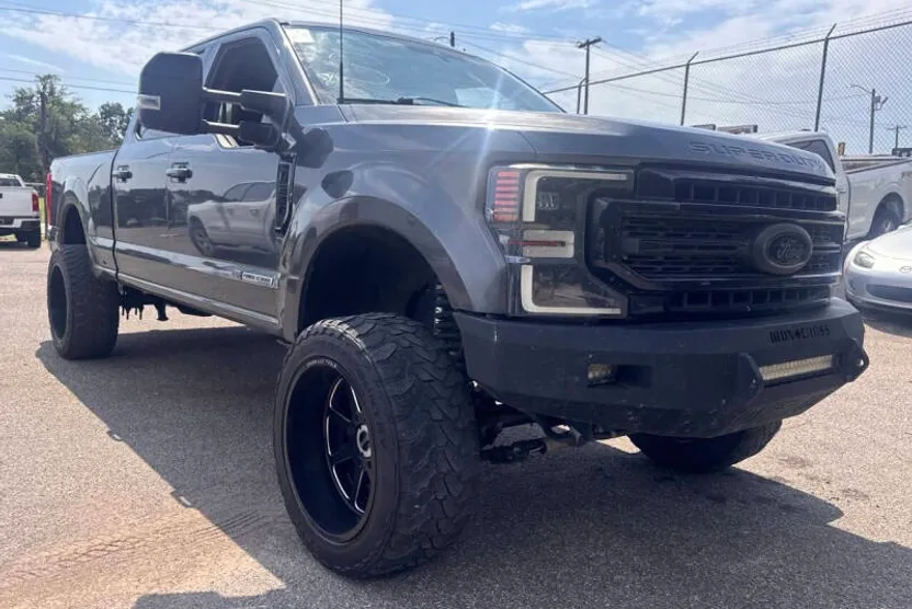 2020 Ford F-250 Lariat photo 1