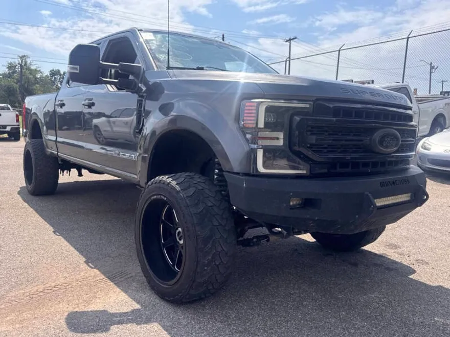 2020 Ford F-250 Lariat photo 1