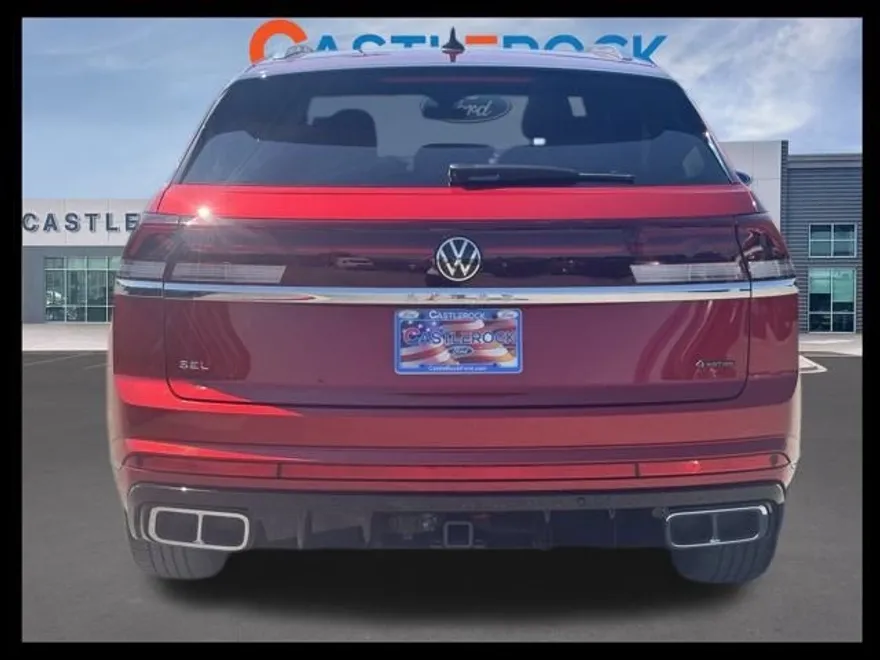 2024 Volkswagen Atlas Cross Sport SEL R-Line photo 1