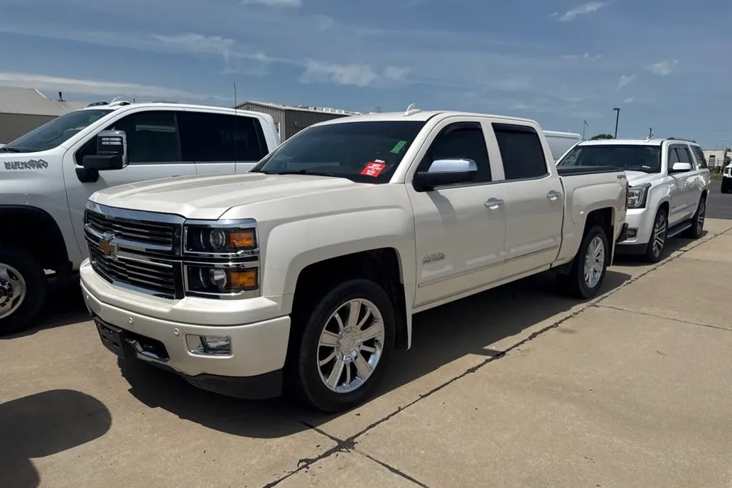 2015 Chevrolet Silverado 1500 High Country photo 1