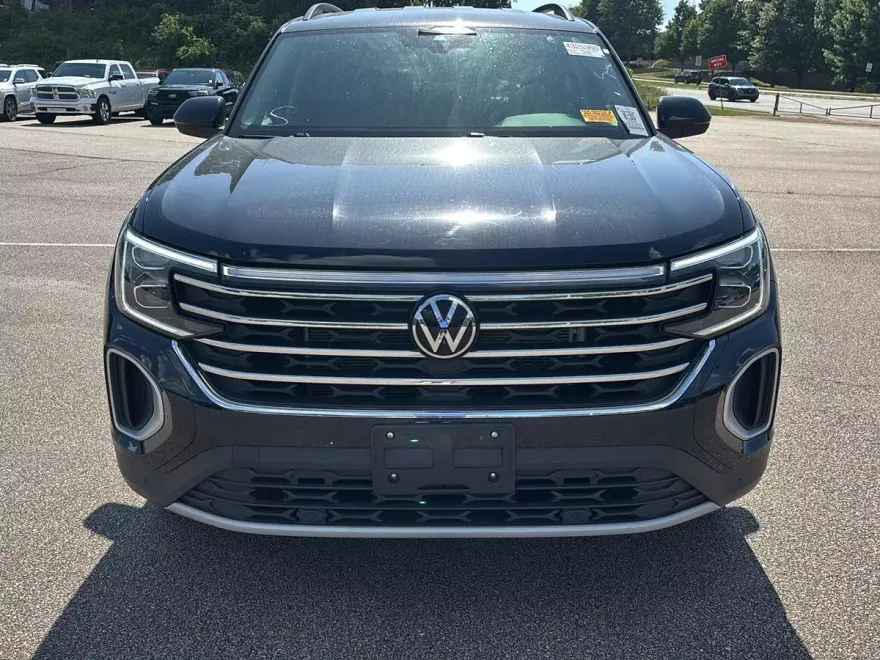 2024 Volkswagen Atlas SE Technology photo 1