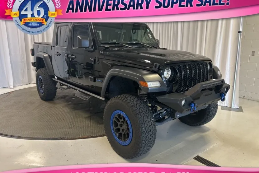 2021 Jeep Gladiator Sport photo 1
