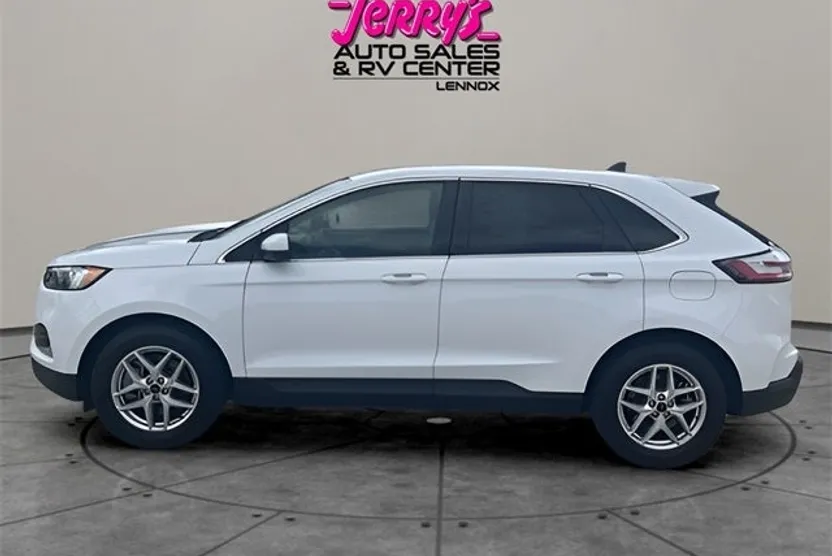 2024 Ford Edge SEL photo 1