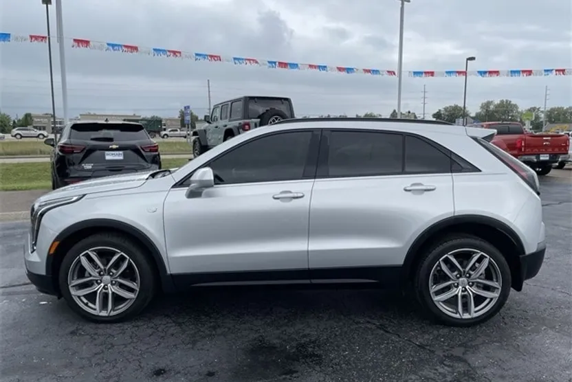 2019 Cadillac XT4 Sport photo 1