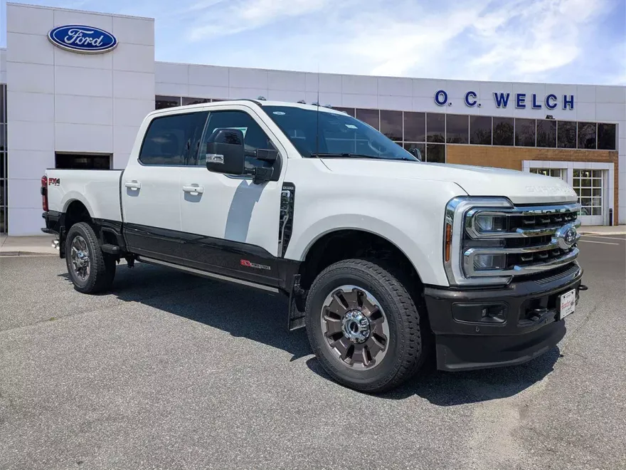 2025 Ford F-250 King Ranch photo 1
