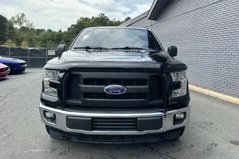 2017 Ford F-150 XL photo 1