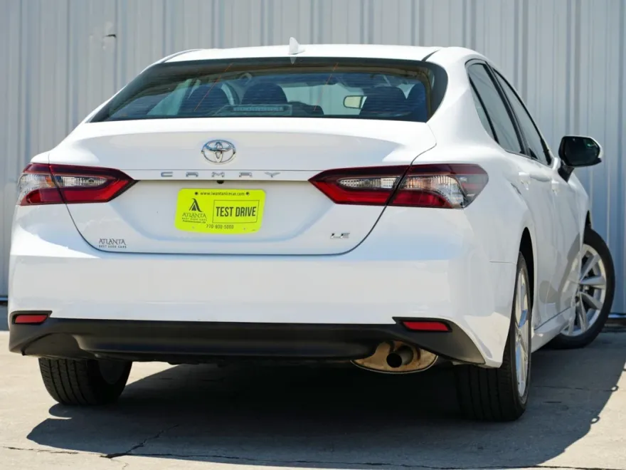 2024 Toyota Camry LE photo 1