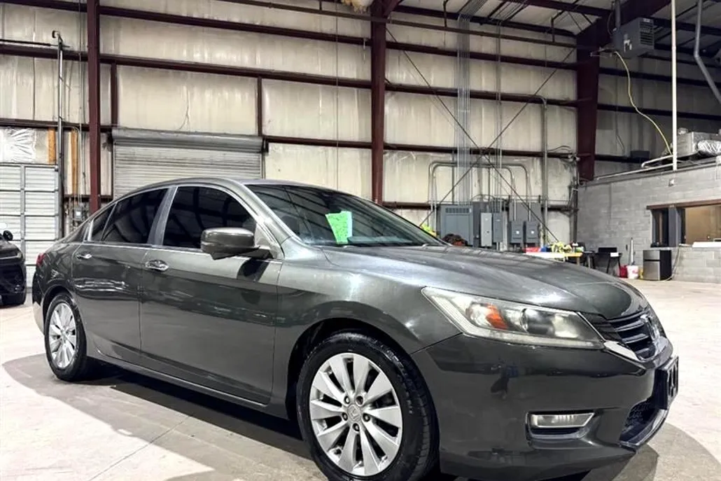 2013 Honda Accord EX-L photo 1