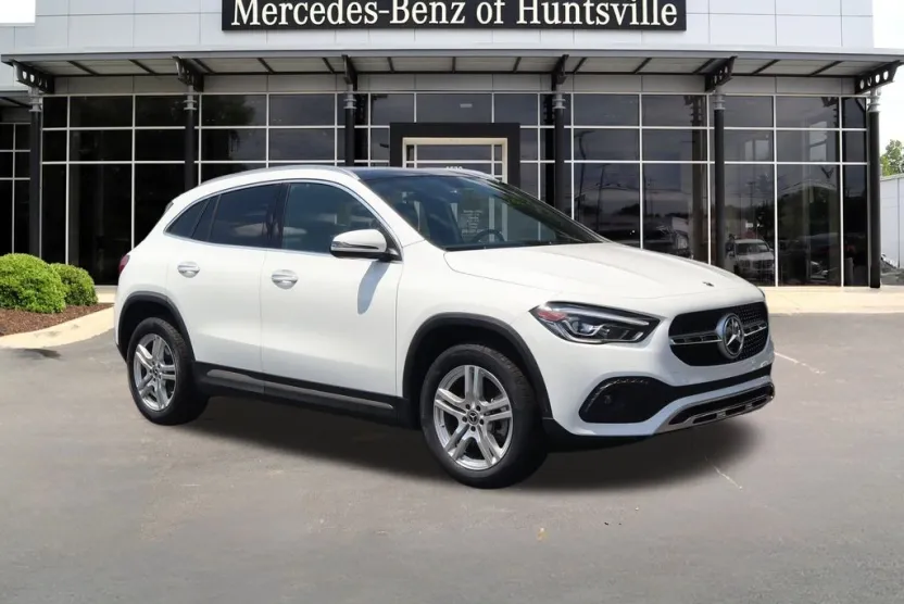 2022 Mercedes Benz GLA 250 4MATIC photo 1
