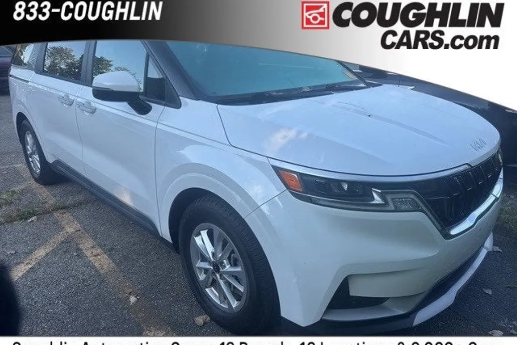 2022 Kia Carnival LXS photo 1