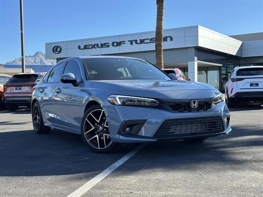 2022 Honda Civic Hatchback Sport Touring photo 1