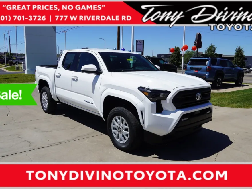 2025 Toyota Tacoma SR5 photo 1