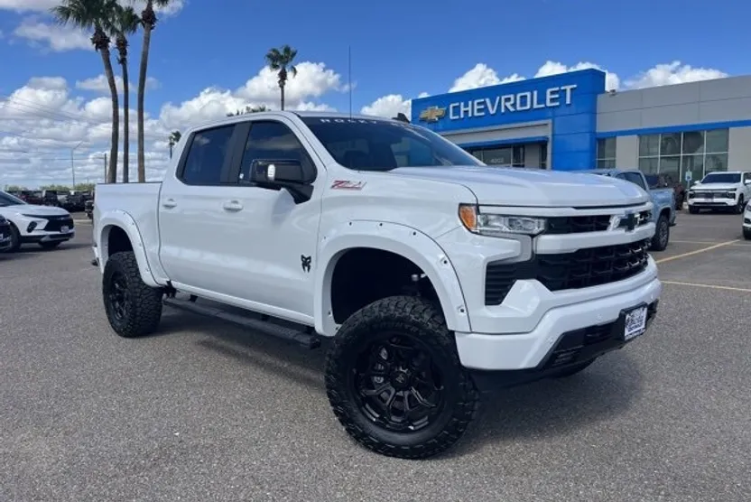 2025 Chevrolet Silverado 1500 RST photo 1