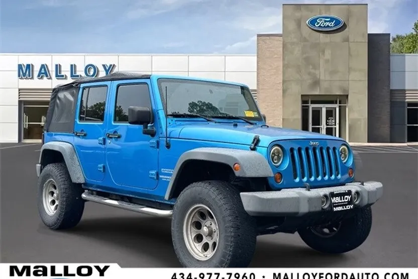 2010 Jeep Wrangler Unlimited Sport photo 1