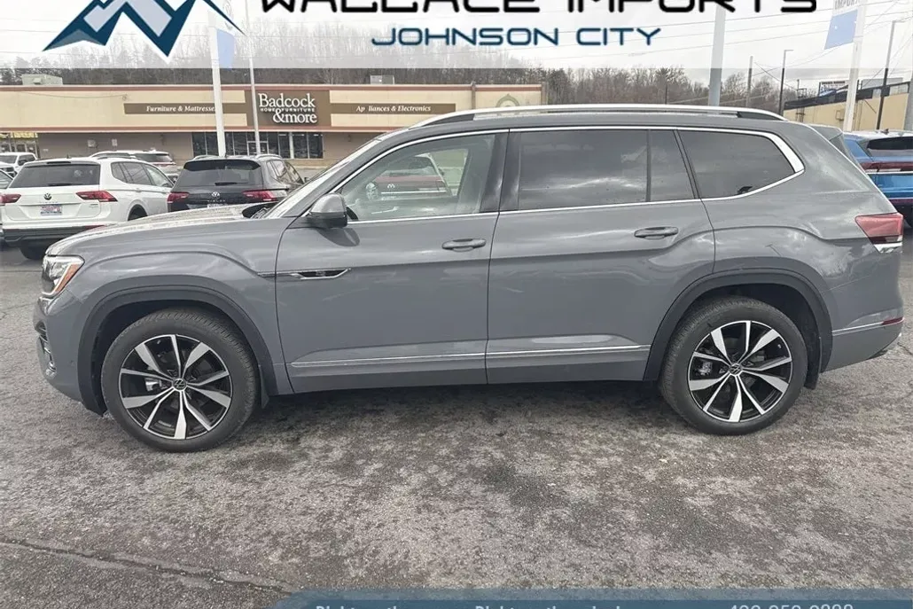 2025 Volkswagen Atlas SEL Premium R-Line photo 1