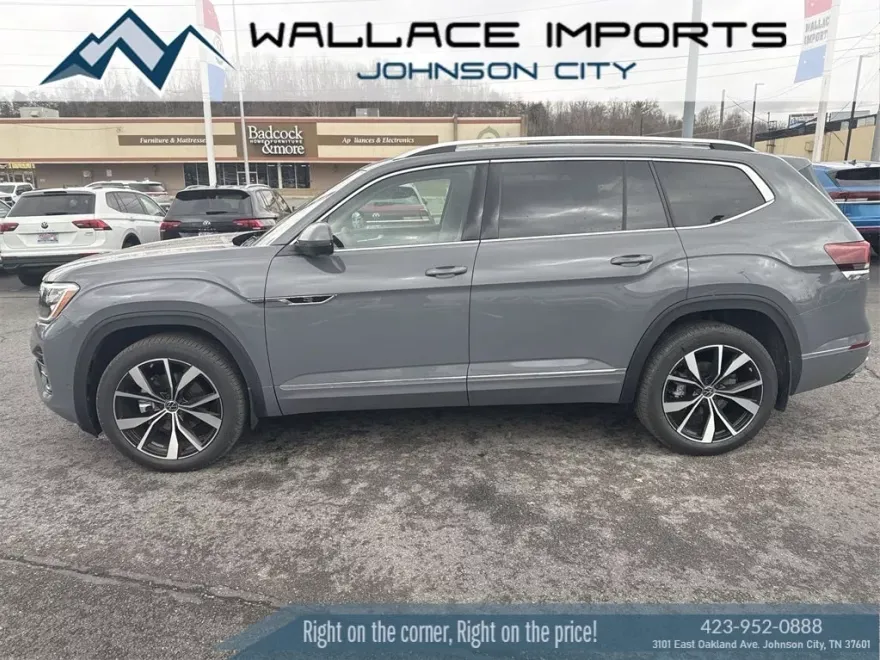2025 Volkswagen Atlas SEL Premium R-Line photo 1