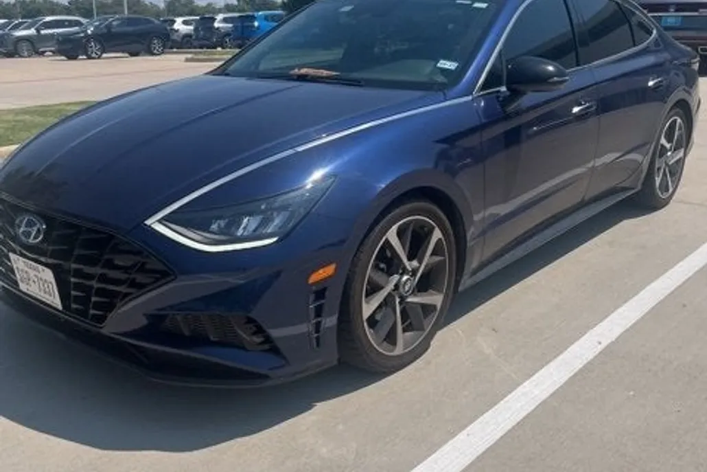 2022 Hyundai Sonata SEL Plus photo 1
