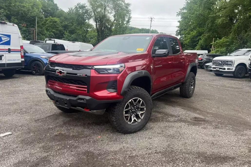 2024 Chevrolet Colorado ZR2 photo 1