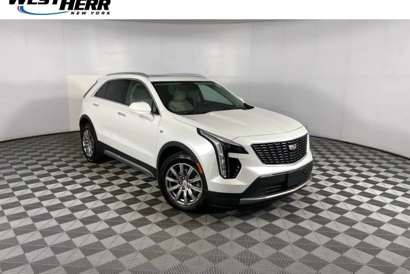 2020 Cadillac XT4 Premium Luxury photo 1