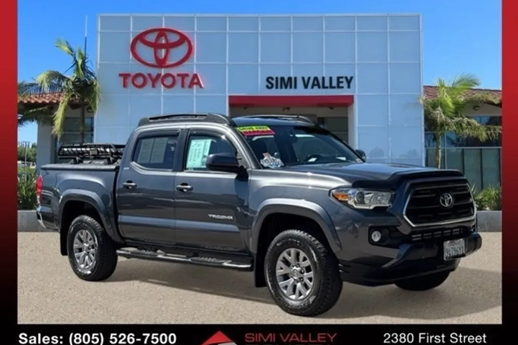 2016 Toyota Tacoma SR5 V6 photo 1