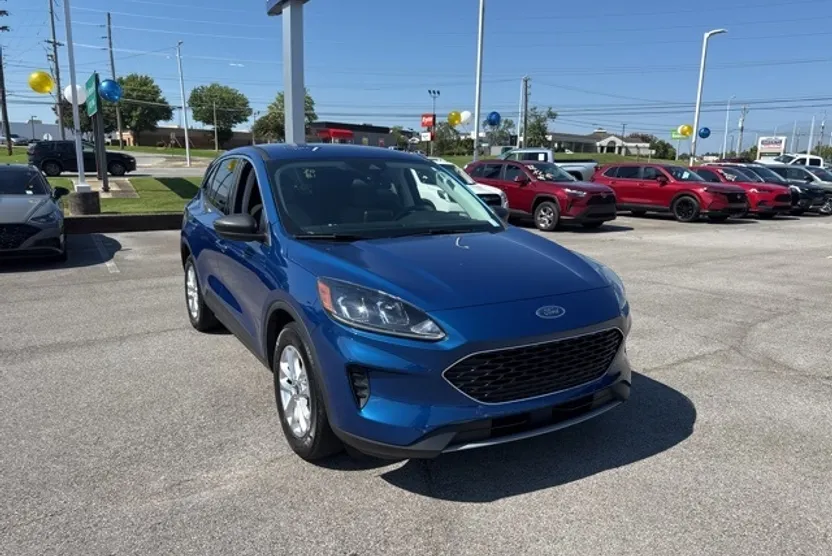 2022 Ford Escape SE photo 1