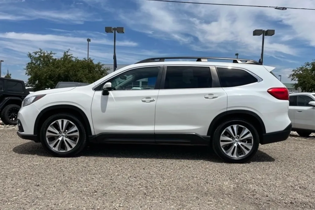 2021 Subaru Ascent Premium photo 1