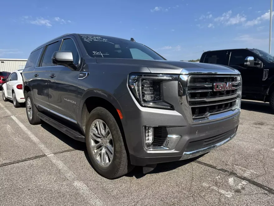 2021 Gmc Yukon XL SLT photo 1