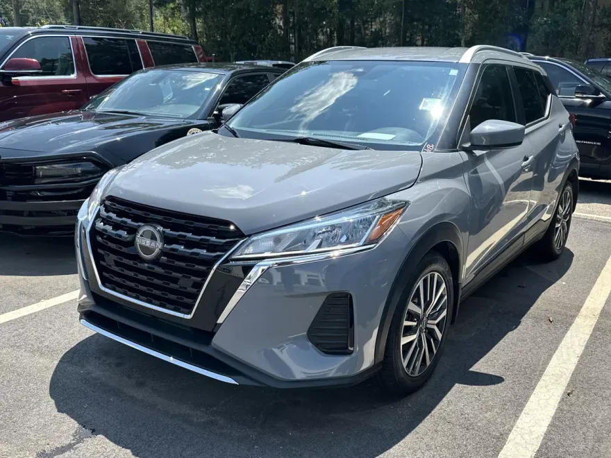 2023 Nissan Kicks SV photo 1