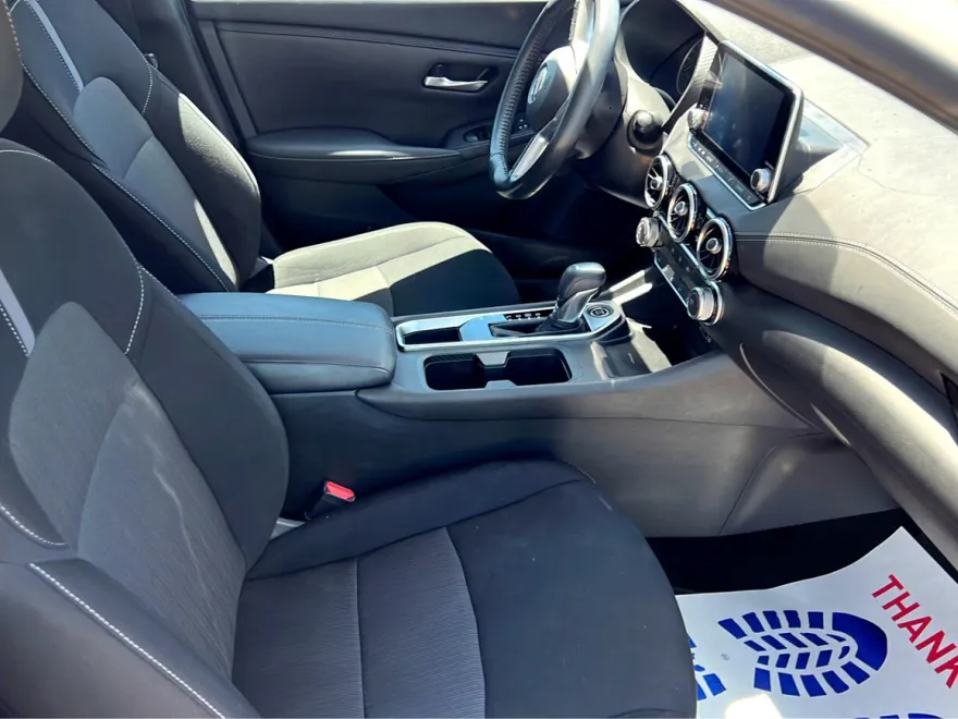 2022 Nissan Sentra SV photo 16