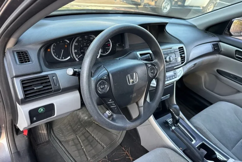 2013 Honda Accord LX photo 1