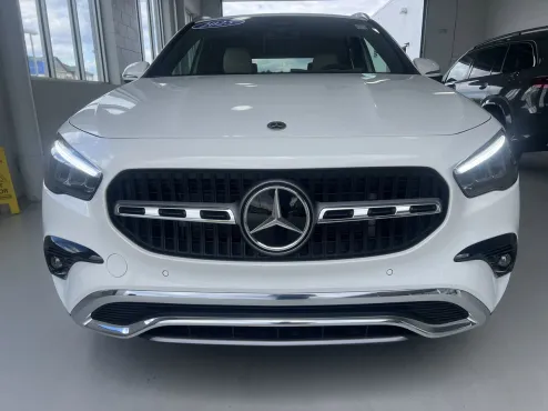 2025 Mercedes Benz GLA 250 photo 4