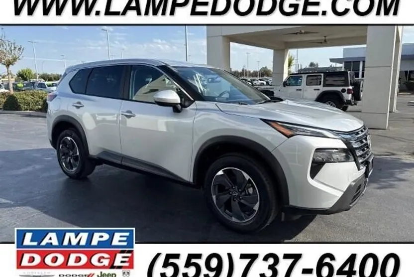 2024 Nissan Rogue SV photo 1